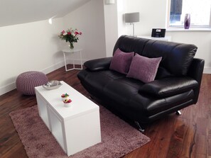 Business Studio | Living room