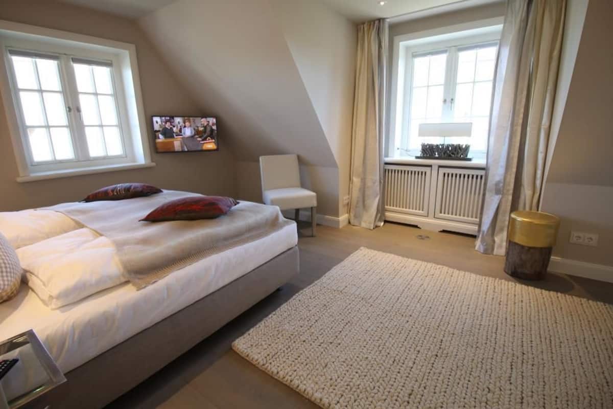 Design Apartment, Kitchen (6 people) | 1 bedroom, hypo-allergenic bedding, in-room safe, free WiFi