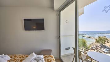 Superior tweepersoonskamer | Een bureau, verduisterende gordijnen, gratis wifi, beddengoed