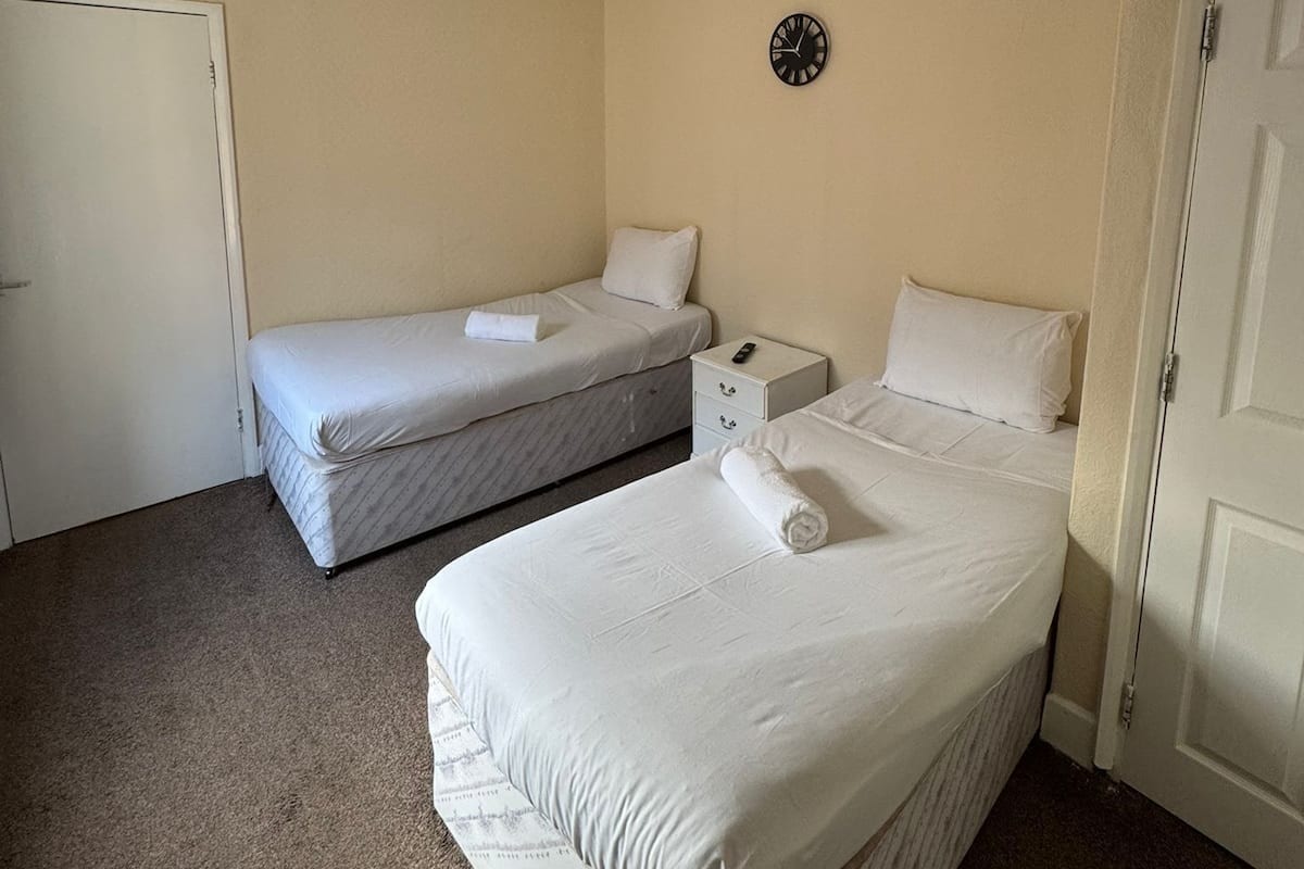 Standard Twin Room, Ensuite