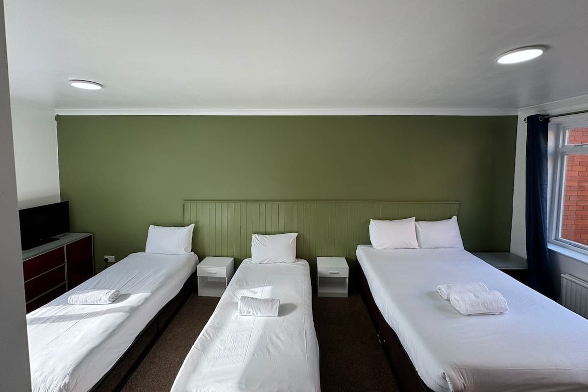 Standard Quadruple Room, Ensuite