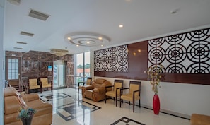 Lobby sitting area - Treebo Premium Palmyra Milford, 2 Km From Alleppey Beach (Ambalapuzha)