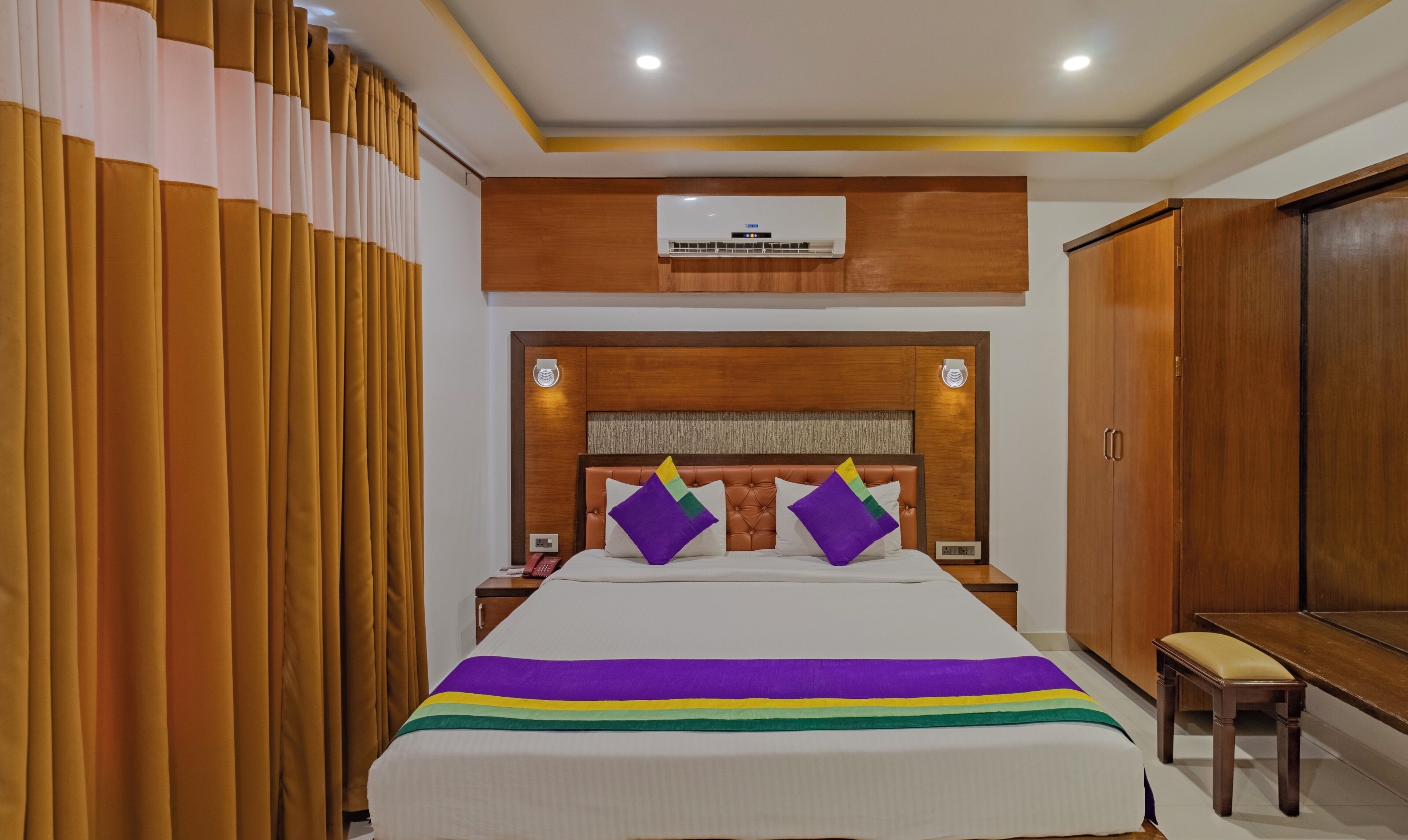 premium room | 1 bedroom, desk, free wifi, bed sheets