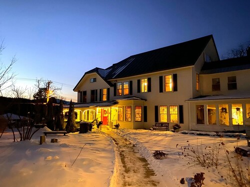 Golden Stage Inn B&B