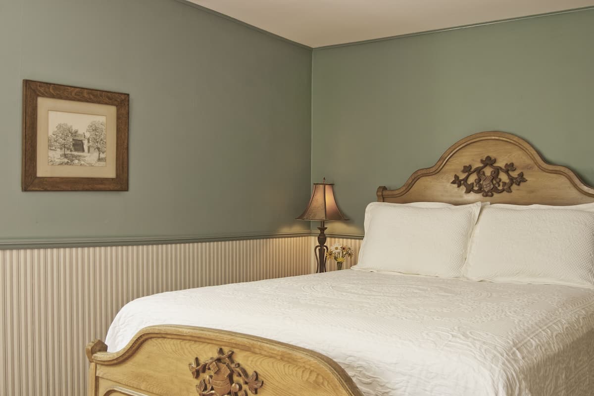 Ropa de cama de alta calidad y tabla de planchar con plancha