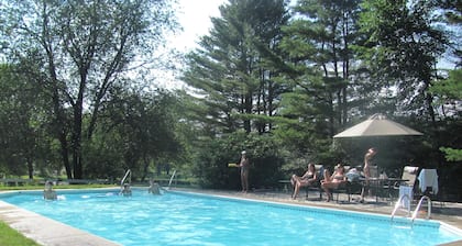 Golden Stage Inn B&B