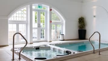 室內 Spa 池