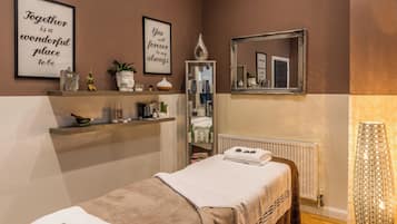 1 sala per trattamenti, manicure/pedicure