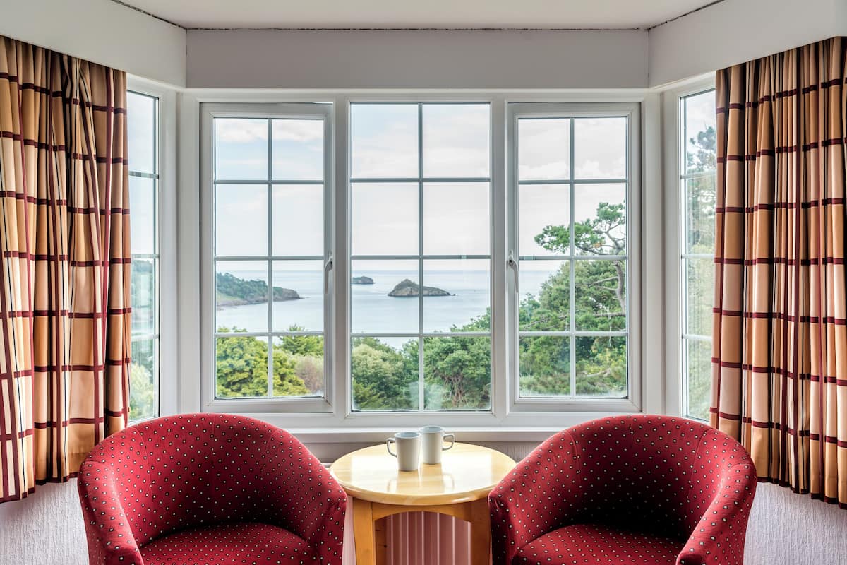 superior deluxe double or twin room | individually decorated, individually furnished, desk, iron/ironing board