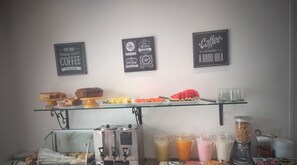 Free daily buffet breakfast