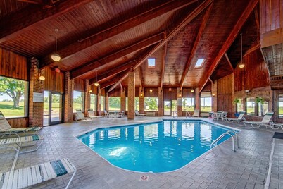 Capital O Amerihost Inn and Suites Mexico Hwy 54 MO