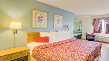 Suite, 1 King Bed, Non Smoking | In-room safe, desk, iron/ironing board, free WiFi