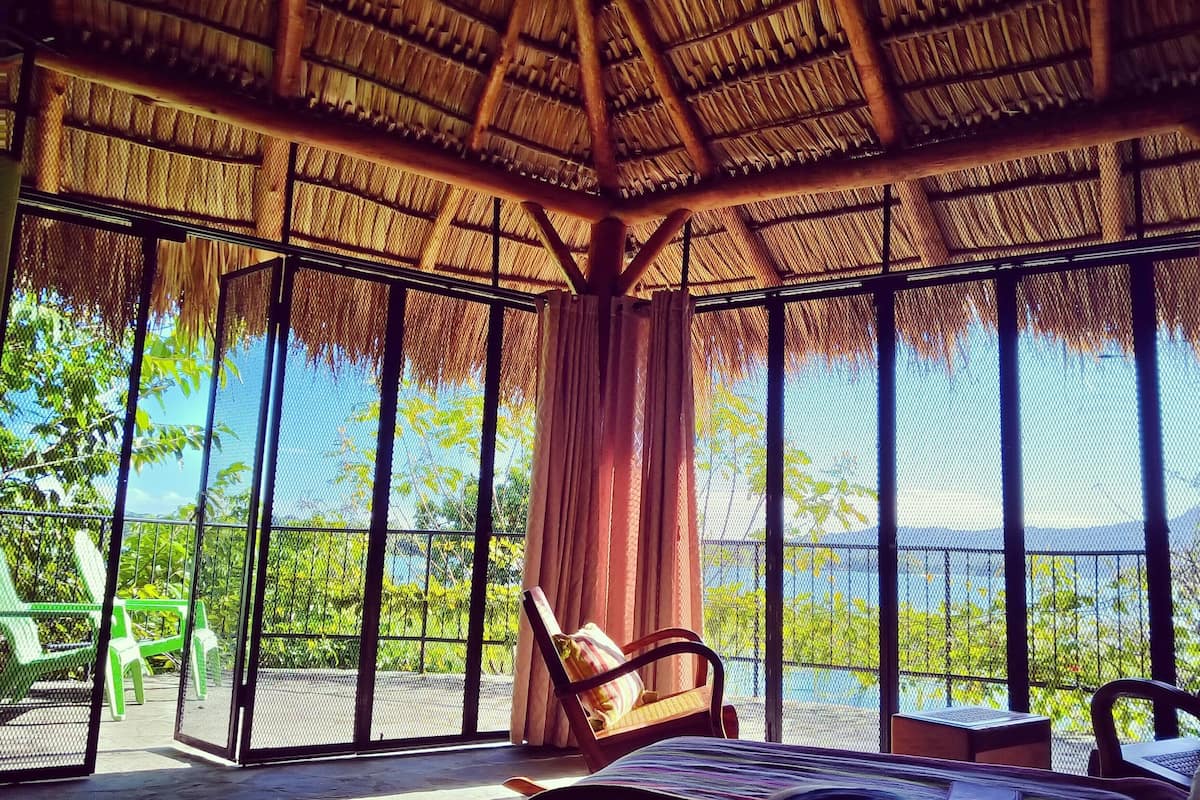 Panoramic Double Room, 1 Bedroom, Bay View, Lakeside | Individually decorated, individually furnished, free WiFi, bed sheets