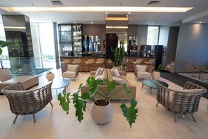 Lobby lounge