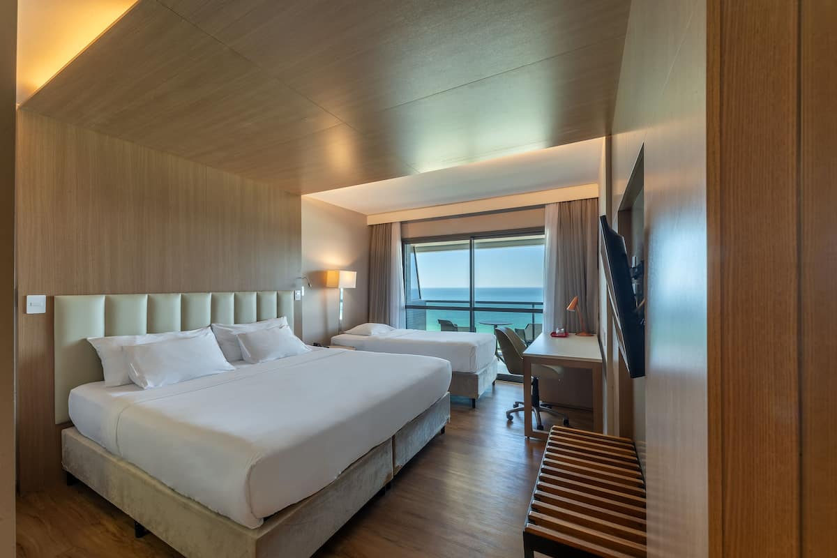 Camera tripla (Stilo Vista Mar) | 1 camera, biancheria da letto ipoallergenica, minibar