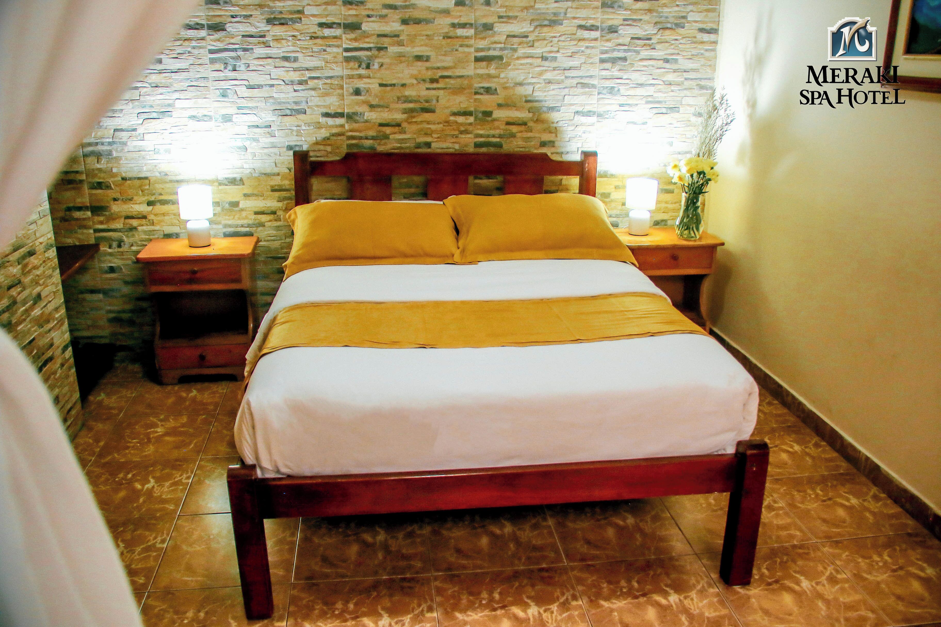 Habitacion Matrimonial sencilla | Free WiFi, bed sheets