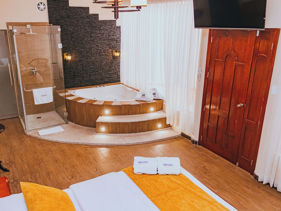 Deluxe Room | Free WiFi, bed sheets