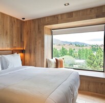 Habitación Deluxe con 1 cama doble o 2 individuales | Minibar, escritorio, espacio para trabajar con un portátil y wifi gratis