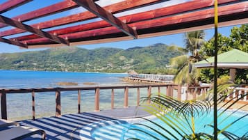 Outdoor pool, open 10:00 AM to 4:30 PM, pool loungers