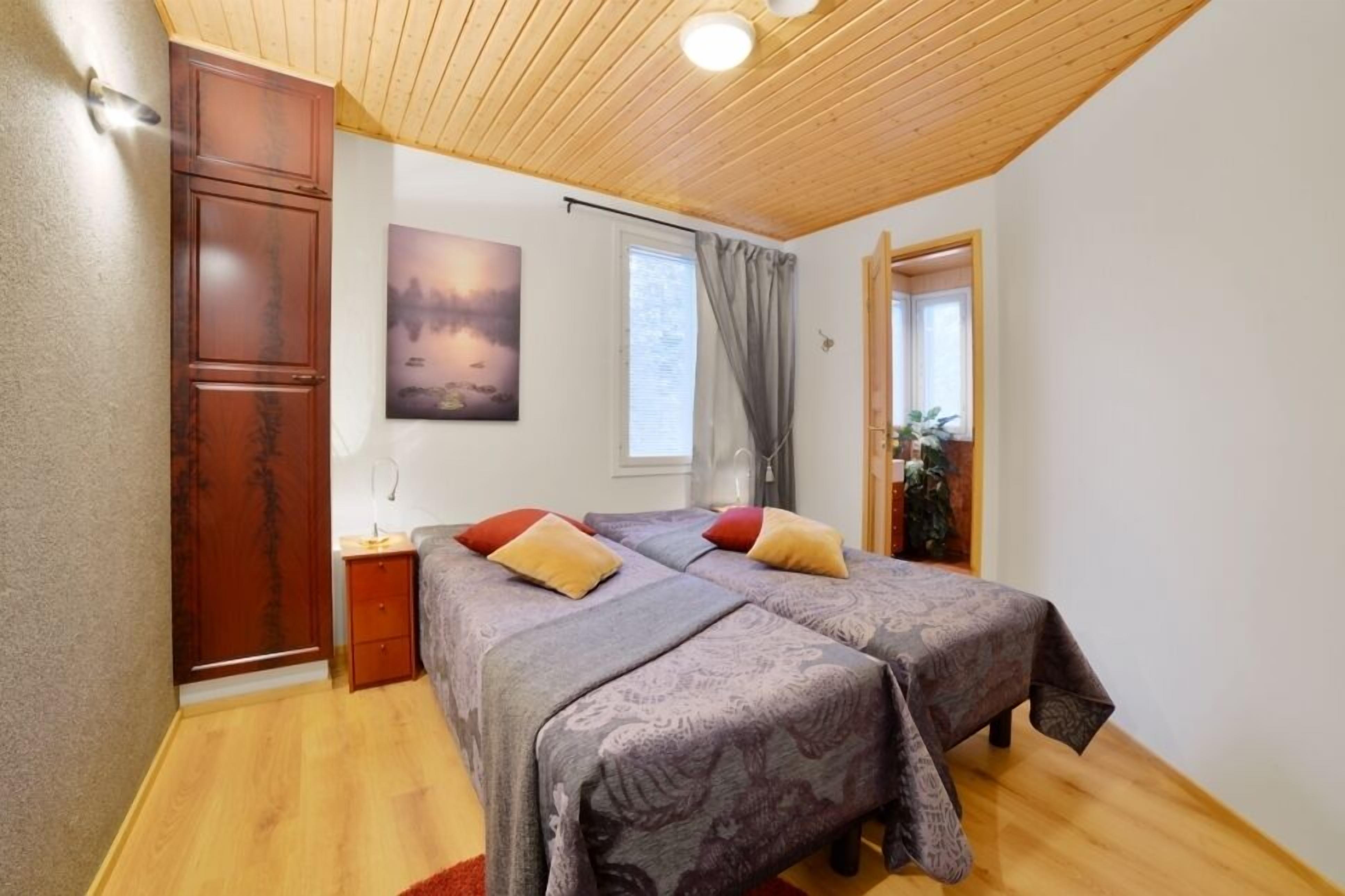 Vila Mewah, 4 kamar tidur, sauna (Bed Linens Available for Extra Cost) | 4 kamar tidur dan didekorasi berbeda-beda