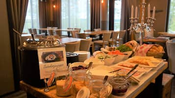 Daily buffet breakfast (EUR 10 per person)