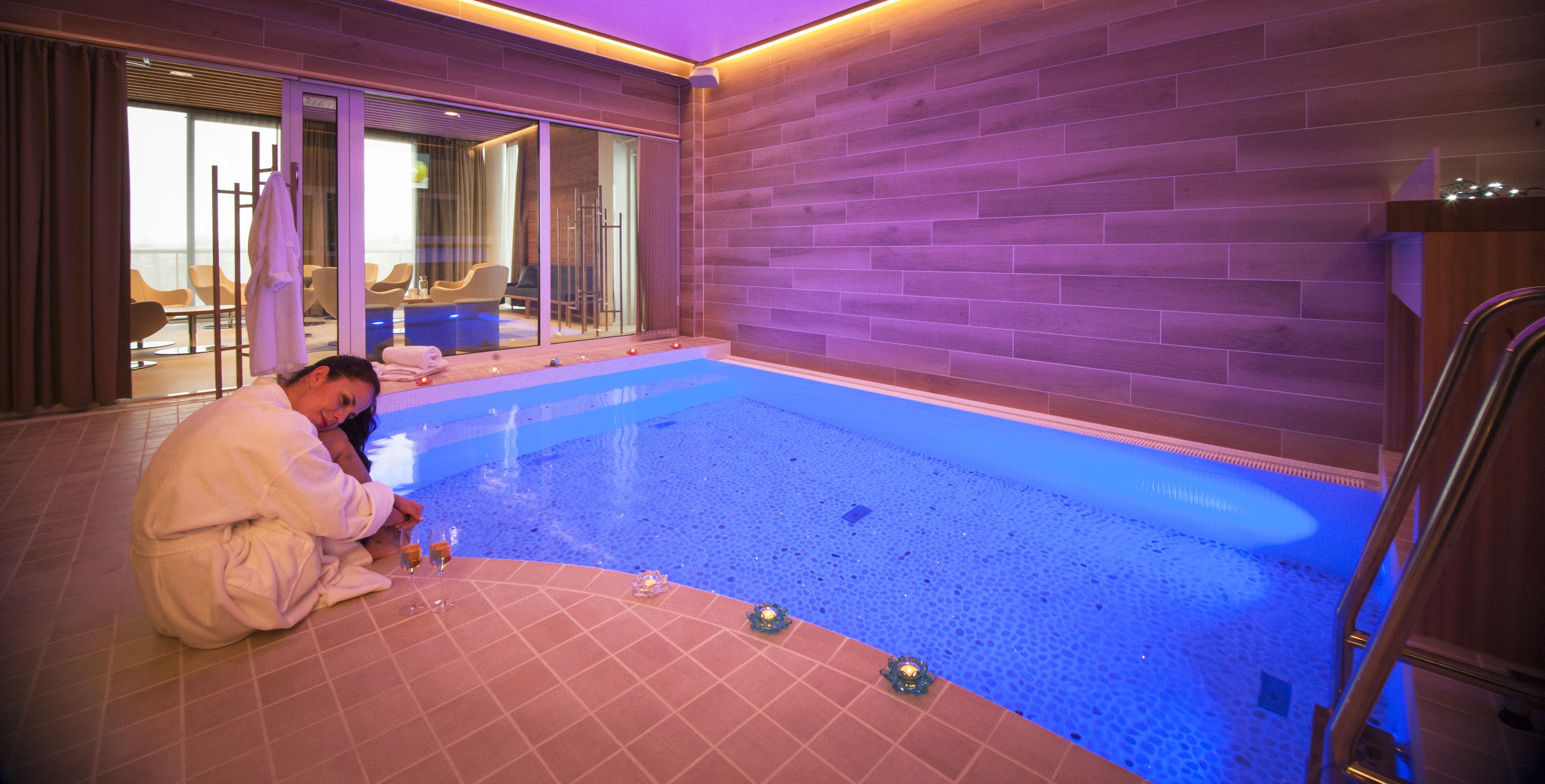 indoor pool, pool loungers