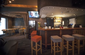 Bar (on property) - Hotel Aateli Hillside (Sotkamo)