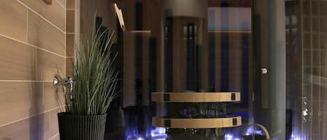 Couples treatment rooms, sauna, hot tub, body treatments, aromatherapy