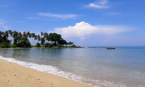 View from property - The New Andaman Bay Bungalow (Ko Lanta)