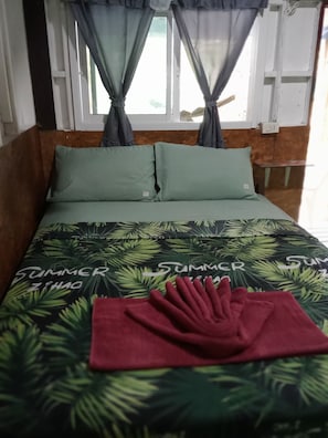 Chambre simple | Minibar, coffre-fort, rideaux d’obscurcissement, accès au Wi-Fi (inclus)