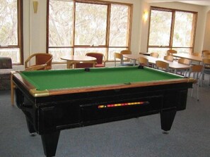 Billiards - Terama Ski Lodge (Mount Buller)