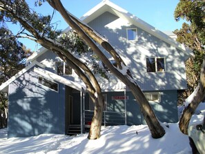 Exterior - Terama Ski Lodge (Mount Buller)
