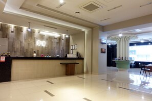 Reception - Gallery Hotel BnB (Jeju City)