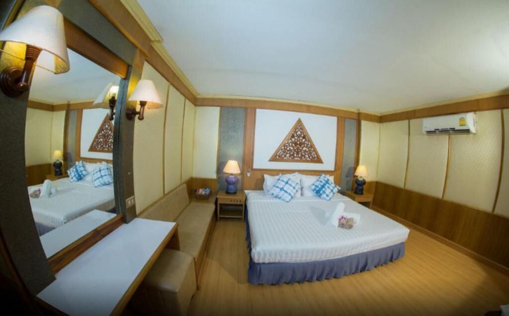 Blackout curtains, rollaway beds, free WiFi, bed sheets