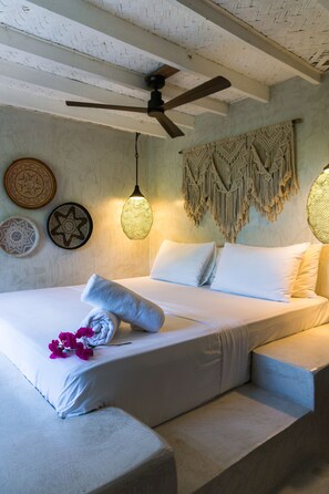 Standard Room | Minibar, in-room safe, soundproofing, free WiFi - Villa Dali Resort (El Nido)