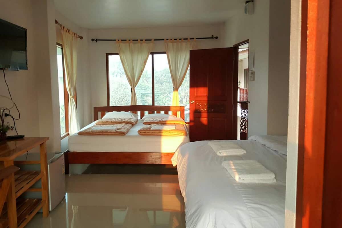 Superior Family - 4 Persons | Escritorio y wifi gratis
