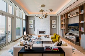 Premium bedding, free minibar, in-room safe, blackout drapes