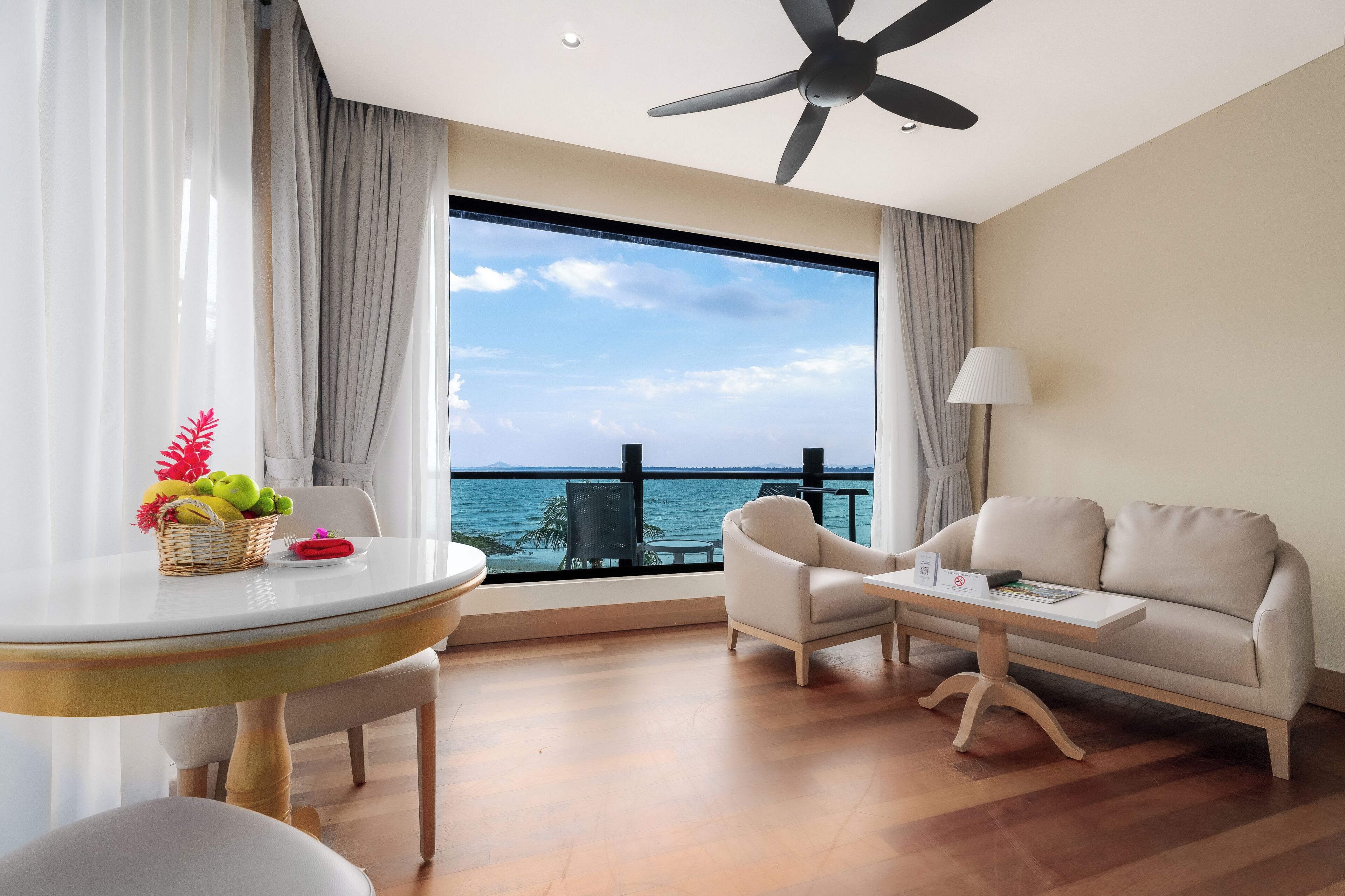 Ocean Suite (Balcony) | Beach/ocean view