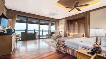 Minibar, in-room safe, desk, laptop workspace