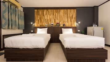 Double or Twin Room, 2 Single Beds, Non Smoking, Refrigerator | Bathroom | Shower, free toiletries, bidet, towels