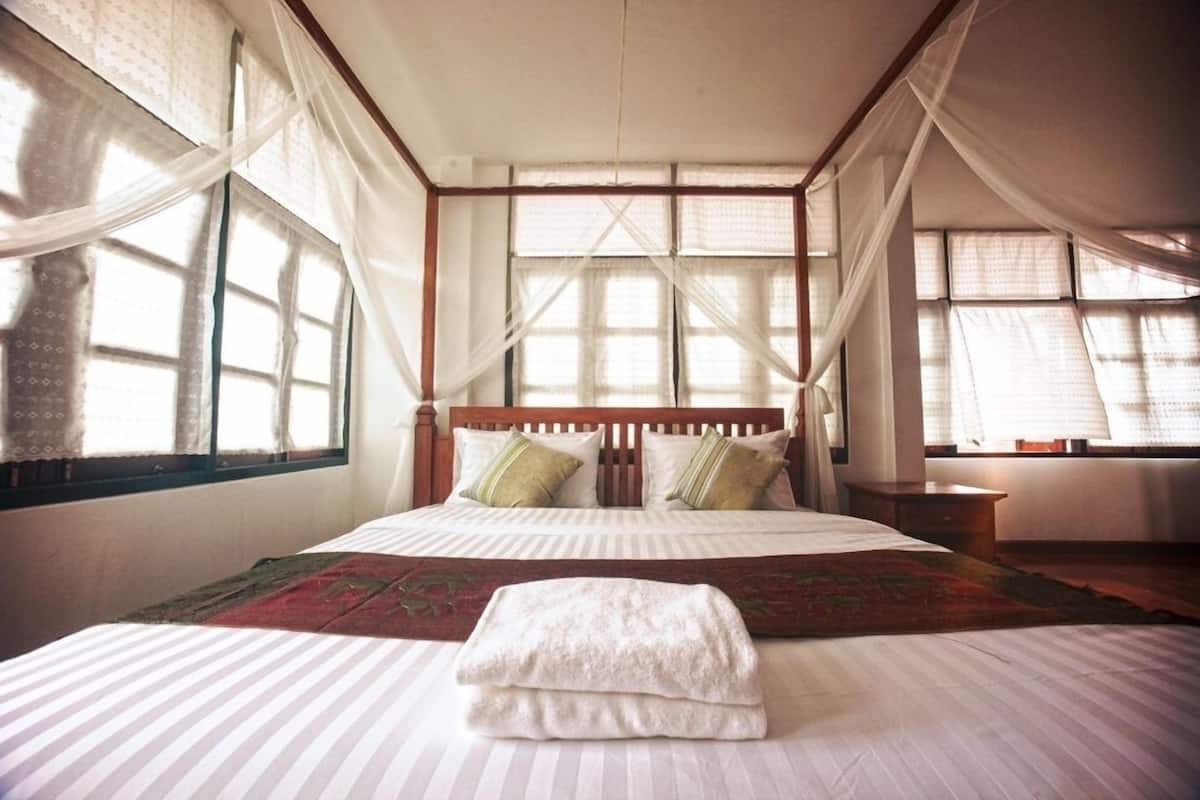 Junior Suite | Bàn, giường gấp/giường phụ (phụ phí)