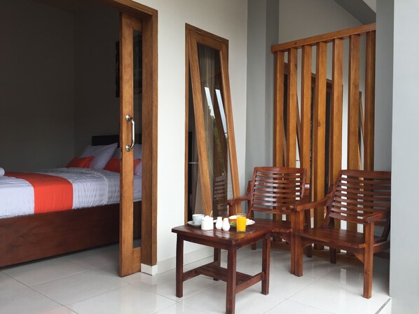 Deluxe Room, Terrace | Terrace/patio - Semilir Senggigi Inn (Senggigi)