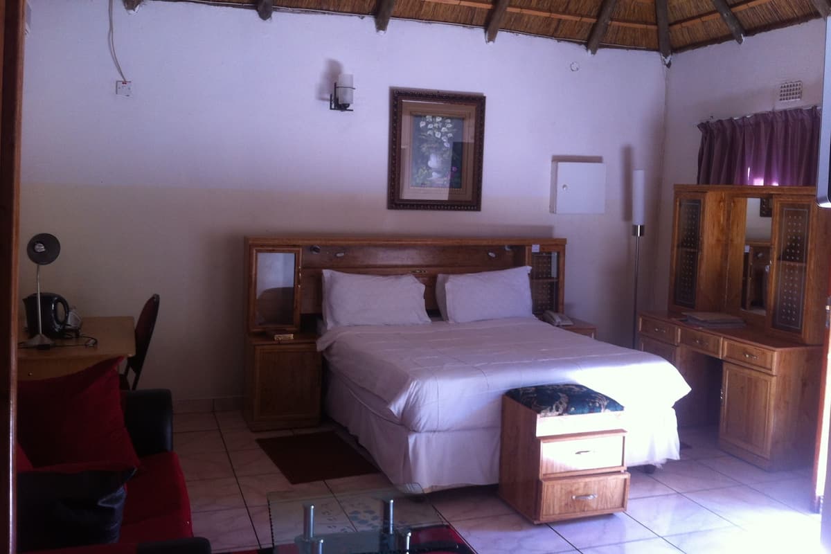 Executive Room, Mountain View | In-room safe, desk, free WiFi