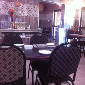 2 restaurants, breakfast, lunch served; local and international cuisine 