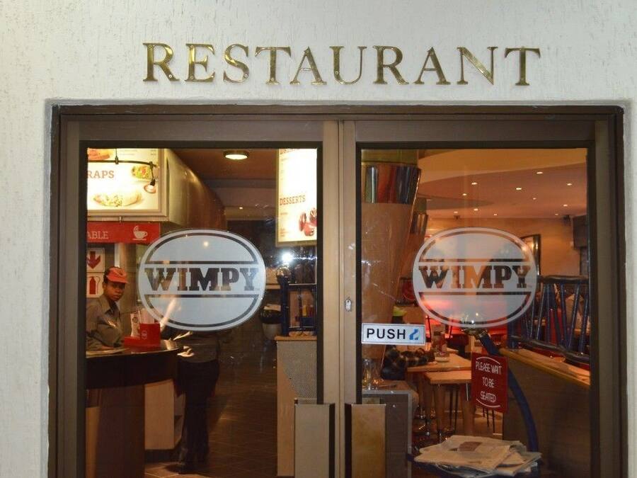 2 restaurants; breakfast, lunch, and dinner served