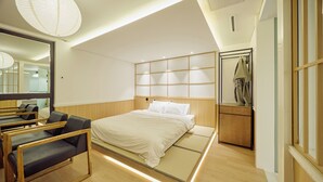 日式客房, 1 張特大雙人床 (Ryokan Room) | 高級寢具、羽絨被、書桌、筆電工作空間