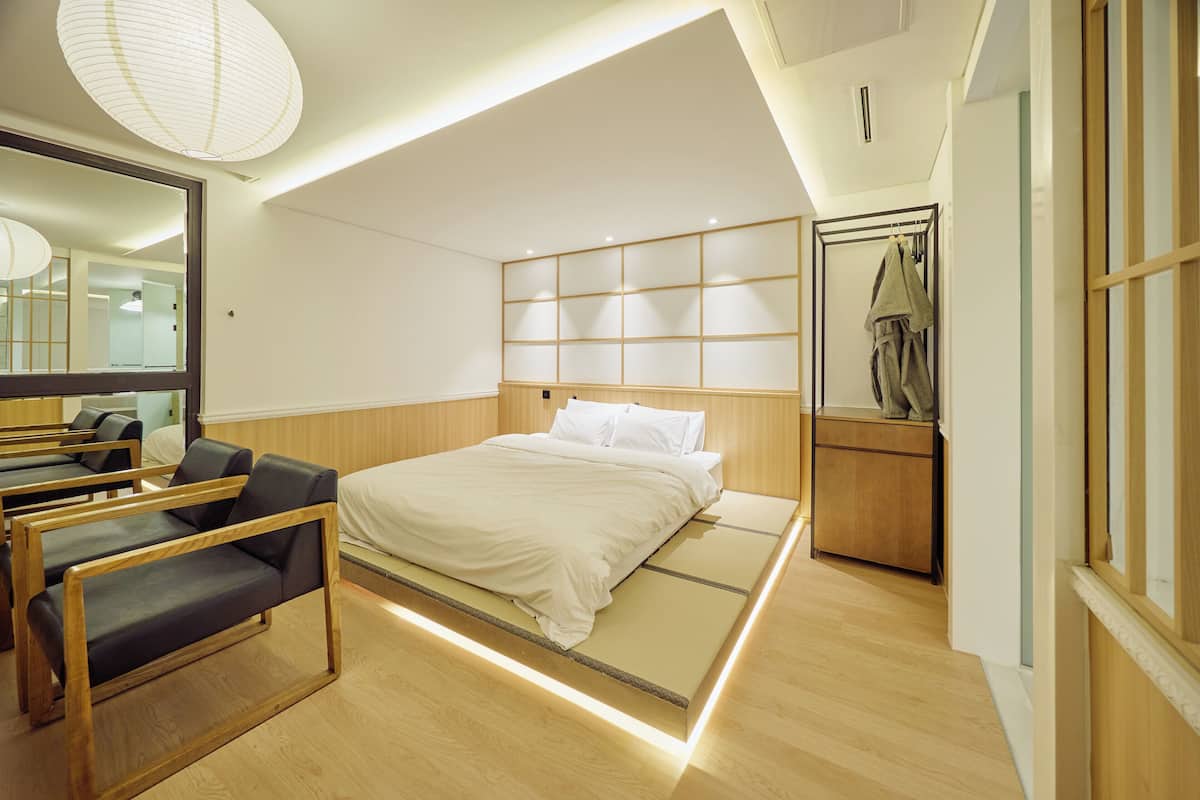 Ryokan Room | Premium bedding, down duvets, desk, laptop workspace