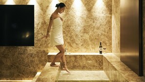 家庭客房, 非吸煙房 (Signature Spa) | 浴室 | 淋浴/浴缸二合一、吹風機、浴袍、拖鞋