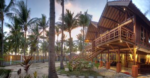 Villa, 3 Bedrooms, Private Pool | In-room safe, desk, rollaway beds (surcharge), WiFi (free)
