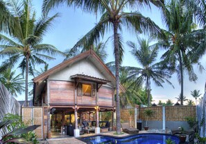 Unclassified image, 3 of 65, button - Villas Samalama Gili Trawangan (Gili Trawangan)